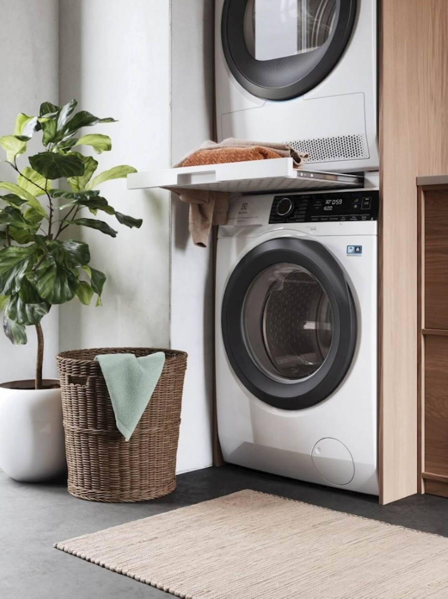 Vezni element s polico Electrolux E1WYHSK2