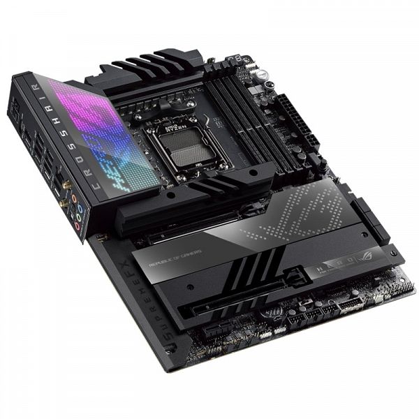 ASUS ROG CROSSHAIR X670E HERO AM5 DDR5 WiFi RGB ATX osnovna plošča