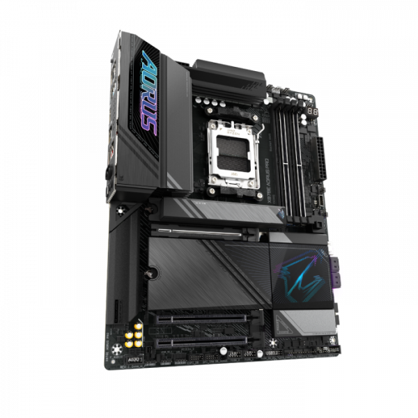 GIGABYTE X870E AORUS PRO, DDR5, SATA3, USB4, DP, 2.5GbE, WiFi 7, AM5 ATX