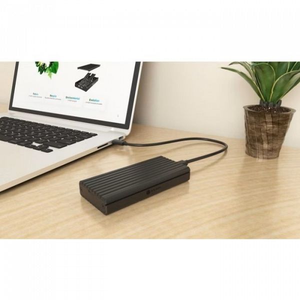IcyBox IB-1917M-C32a ohišje za 1x M.2 NVMe SSD z USB-C 3.2 Gen 2x2 do 20 Gbit/s