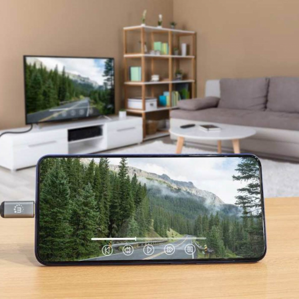 Kabel USB-C moški/HDMI moški MAHATTAN, (UHD) 4K@60Hz, 1 m, črna