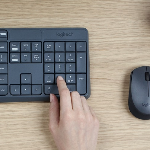 LOGITECH MK235 brezžična črna tipkovnica + miška