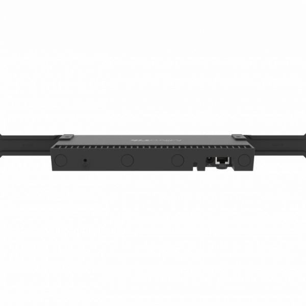 Mikrotik 10 portni Giga usmerjevalnik RB4011iGS+RM