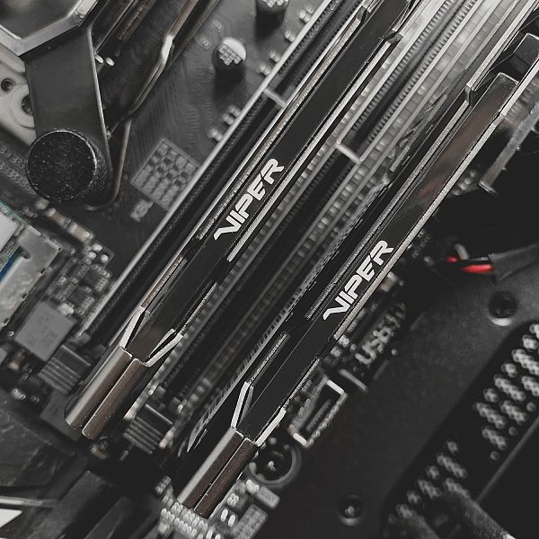 Patriot Viper Steel Kit 32GB (2x16GB) DDR4-3200 DIMM PC4-25600 CL16, 1.35V