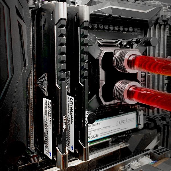 Patriot Viper Steel Kit 32GB (2x16GB) DDR4-3200 DIMM PC4-25600 CL16, 1.35V