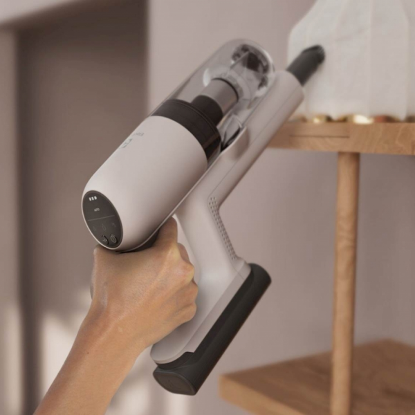 Pokončni baterijski sesalnik Electrolux EP71HB14UV + nastavek BedProPower™UV