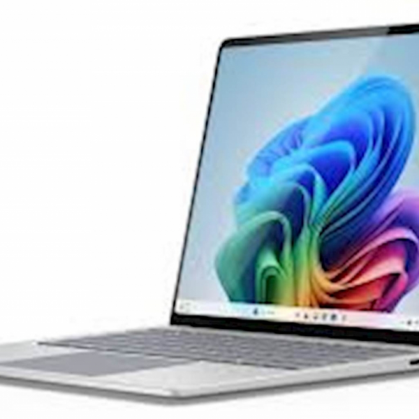Prenosni računalnik Microsoft Surface Copilot+PC - 13