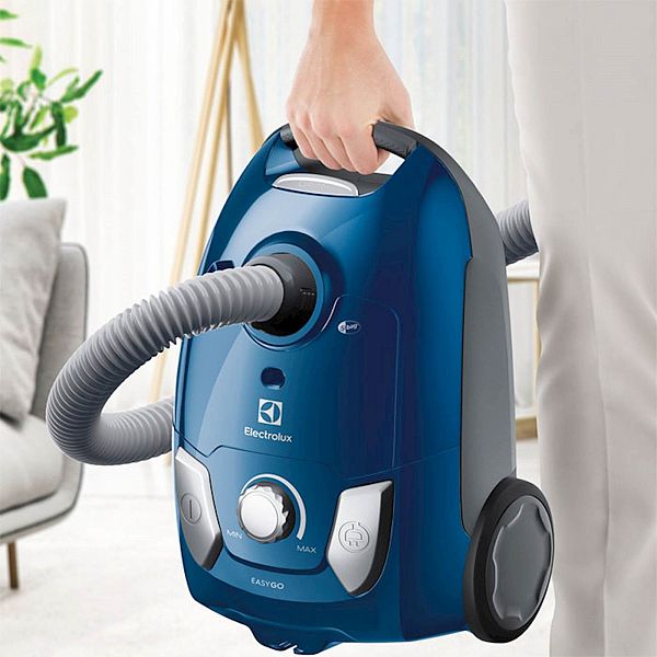 Sesalnik z vrečko Electrolux EEG41CB