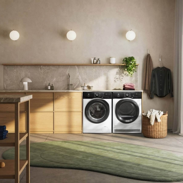 Sušilni stroj Electrolux EW6D98BEE, 8 kg, toplotna črpalka