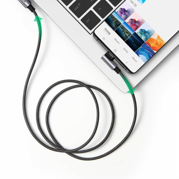 Ugreen USB v USB C 90-stopinjski kabel za hitro polnjenje 1M