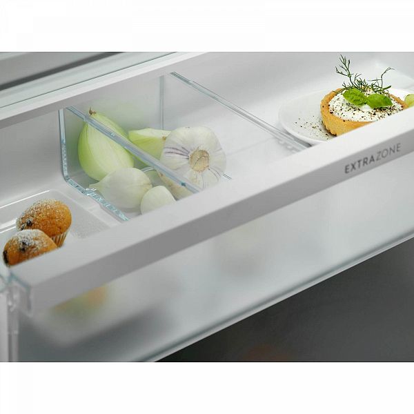 Vgradni kom. hladilnik Electrolux ENG7TE75S, 70 cm