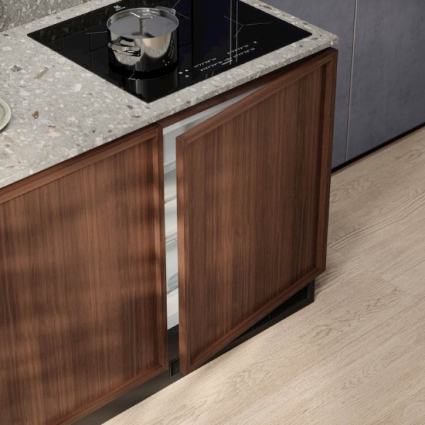 Vgradni podpultni hladilnik Electrolux LXB2AE82S