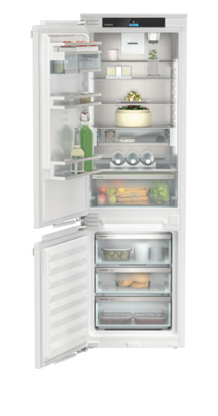 Vgradni kombiniran hladilnik z zamrzovalnikom s sistemom EasyFresh in NoFrost
