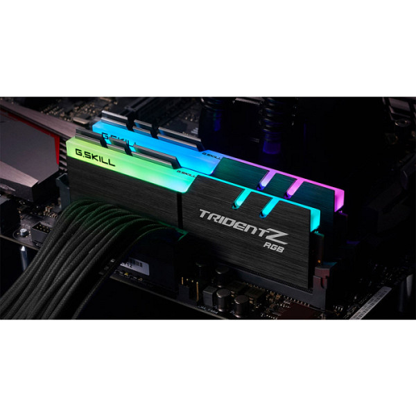 RAM DDR4 16GB Kit (2x 8GB) PC4-28800 3600MT/s CL18 1.35V, G.SKILL Trident Z RGB