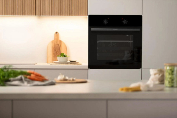 Gorenje vgradna pečica BO6717E03ABG