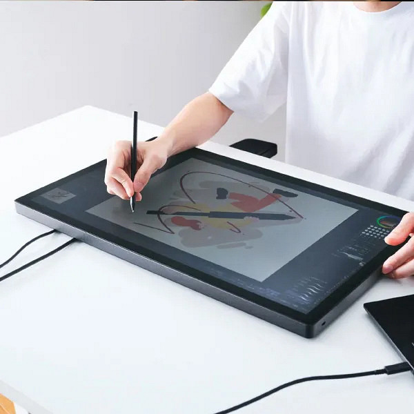 Grafični zaslon Wacom Cintiq 24, USB-C