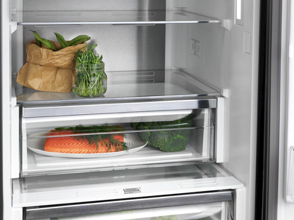 Hladilnik kombiniran Electrolux LNT7ME32X3, 186 cm
