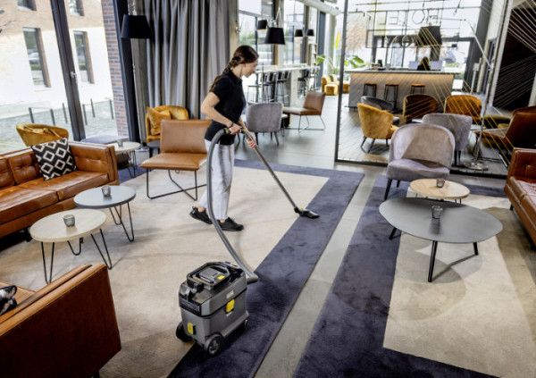 Karcher PROFI sesalec T 15/1 Bp 1.355-352.0