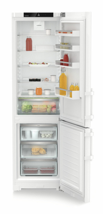 Kombinirani hladilnik z zamrzovalnikom s sistemom EasyFresh in NoFrost