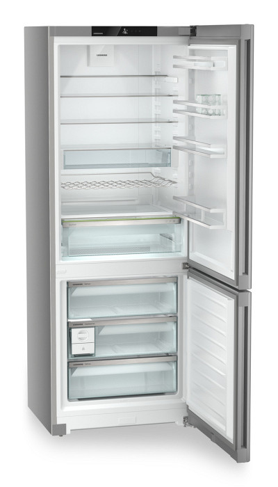 Kombinirani hladilnik z zamrzovalnikom s sistemom EasyFresh in NoFrost