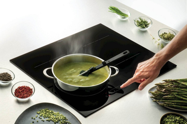 Kuhalna plošča HAIER HAISJ64MC, indukcija