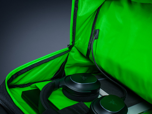 Nahrbtnik Razer Rogue Backpack V4 18'', črn