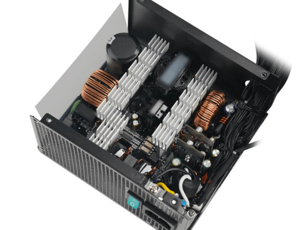 Napajalnik ATX DeepCool PL750D, 750W, 12V-2x6, 80 PLUS Bronze, črn