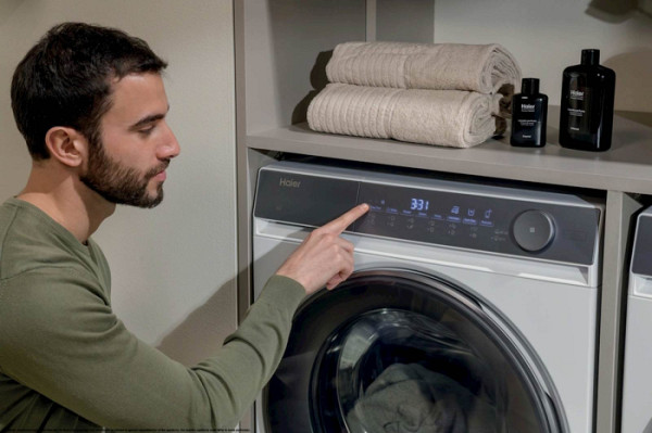 Pralni stroj HAIER HW90-B14367U-S, 9 kg, A-35%