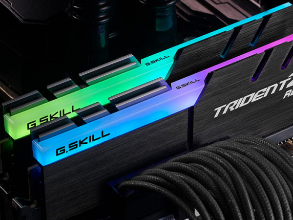 RAM DDR4 32GB Kit (2x16GB) PC4-28800 3600MT/s CL18 1.35V, G.SKILL Trident Z RGB, XMP