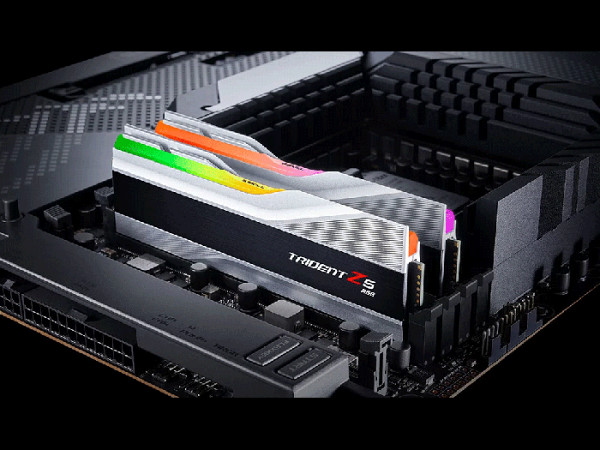 G.SKILL Trident Z5 RGB 32GB (2x16GB) 5600MHz DDR5 F5-5600J3636C16GX2-TZ5RS ram pomnilnik