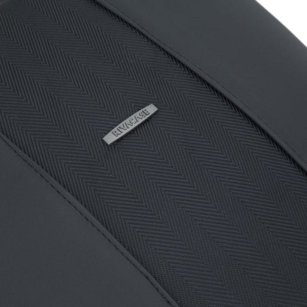 RivaCase črn nahrbtnik za prenosnik 15.6 8165 black