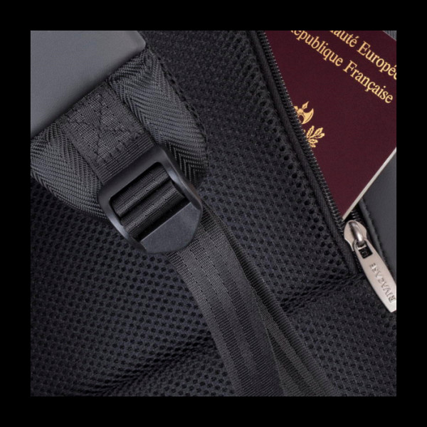 RivaCase črn nahrbtnik za prenosnik 14 8125 black