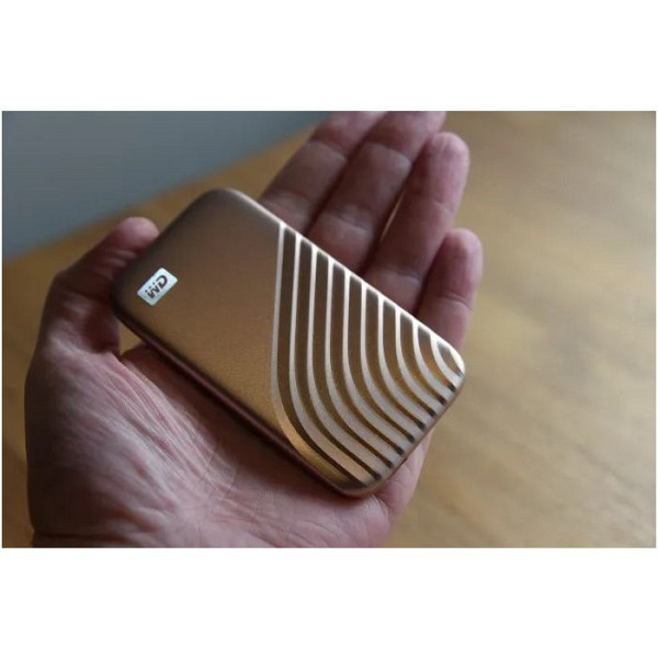 SanDisk 1TB My Passport SSD Gold NVMe USB 3.2 zunanji SSD disk