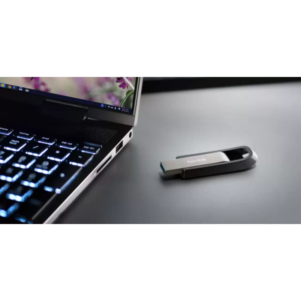 SanDisk 64GB Extreme Go USB-A 3.2 USB ključ