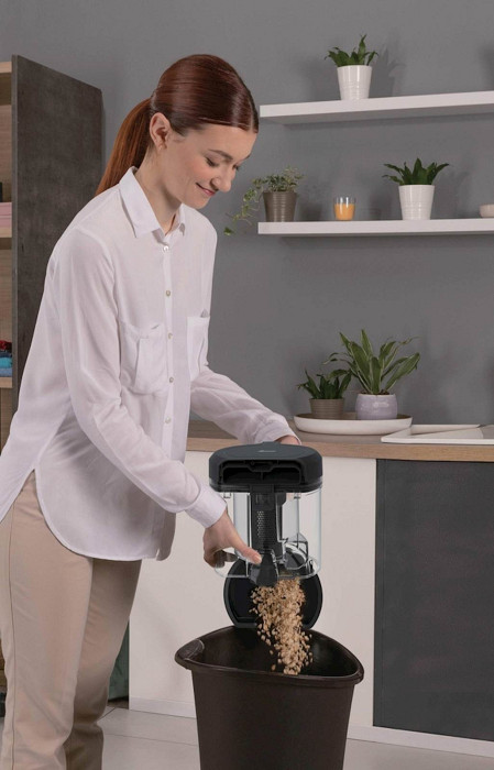 Sesalnik HOOVER HP210P 011, ciklon, 800 W + PET krtača