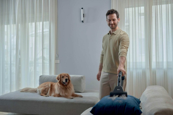 Sesalnik z vrečko HOOVER HE210P 011, 850 W + PET krtača