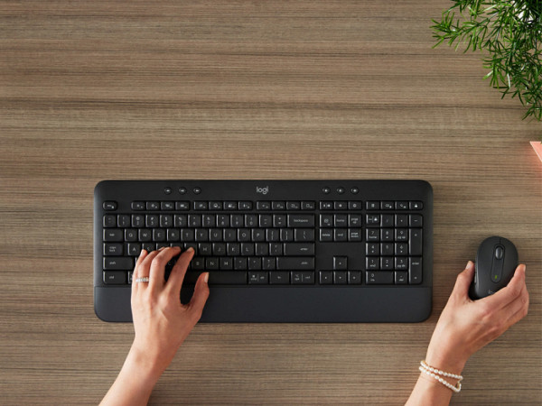 Tipkovnica in miška Logitech Signature MK650 Combo for Business, Wireless, grafitna, SLO g.