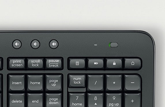 Logitech tipkovnica in miška Wireless Combo MK545 ADVANCED, Unifying, SLO gravura