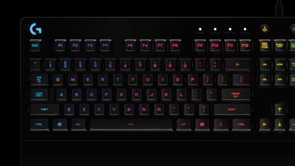 Tipkovnica Logitech G213 Prodigy Gaming, USB, SLO