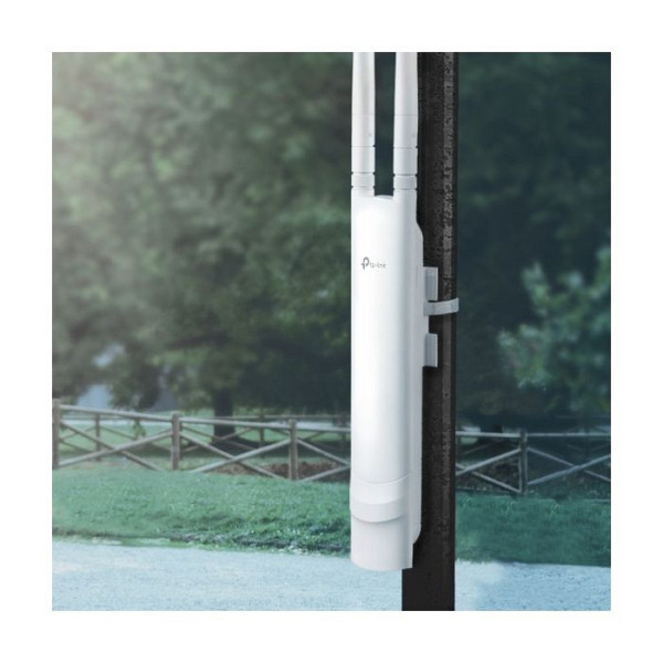 TP-LINK EAP110-OUTDOOR 2.4GHz 2x3dBi N300 zunanja vsesmerna dostopna točka