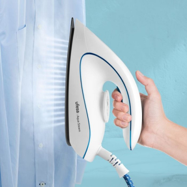 Ufesa parna postaja AQUA STEAM 2400W