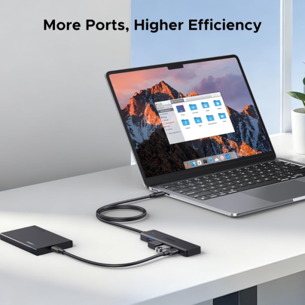 Ugreen USB-C Hub s 4x USB-A priključki, 1M