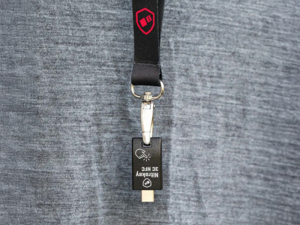 Varnostni ključ Nitrokey 3C NFC, USB-C