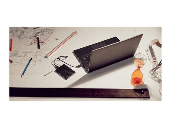 WD My Passport 5TB USB 3.2 2,5 črn zunanji trdi disk WDBPKJ0050BBK-WESN